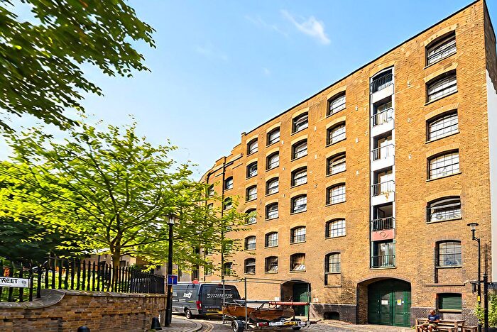 4 Bedroom Flat For Sale In Rotherhithe Street, Rotherhithe, SE16
