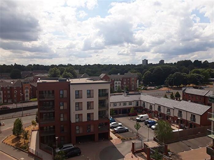 2 Bedroom Apartment To Rent In Bell Barn Road, Birmingham, B15