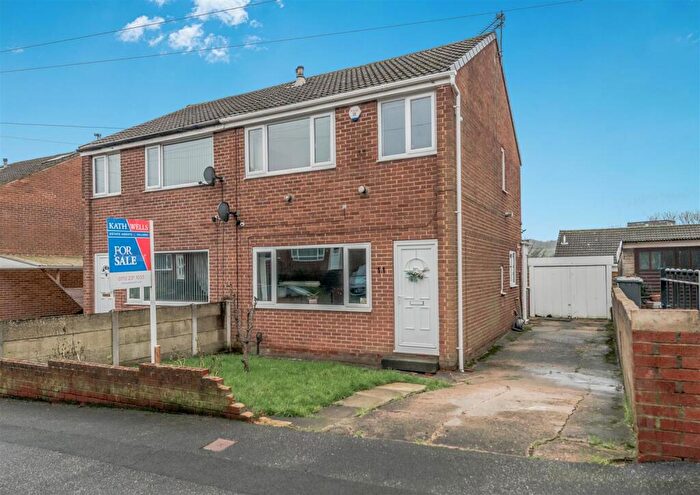 3 Bedroom Semi Detached House For Sale In Wheelwright Avenue, Leeds, LS12