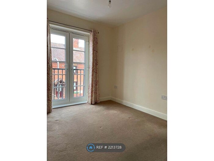 1 Bedroom Flat To Rent In Teme Court, Ludlow, SY8