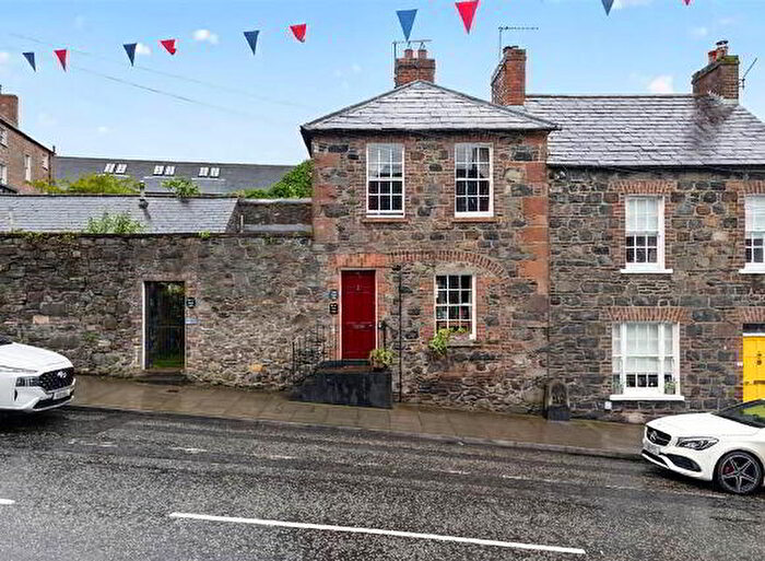 2 Bedroom End TownHouse For Sale In The Coach House, Main Street, Royal Hillsborough, BT26