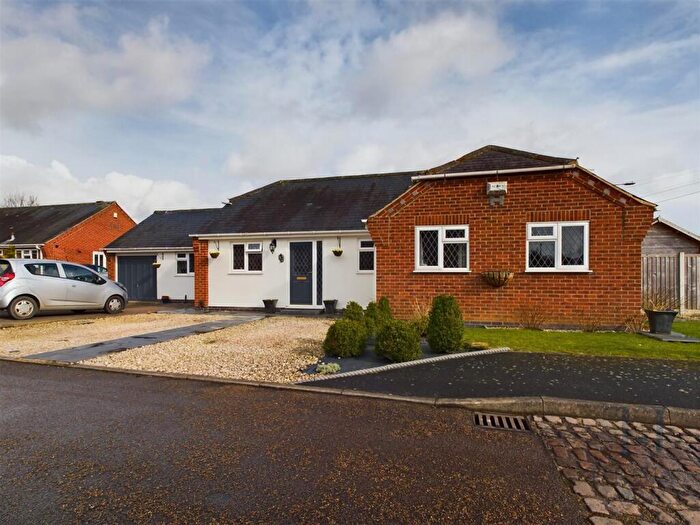 4 Bedroom Detached Bungalow For Sale In Home Farm Close, Gotham, Nottingham, NG11
