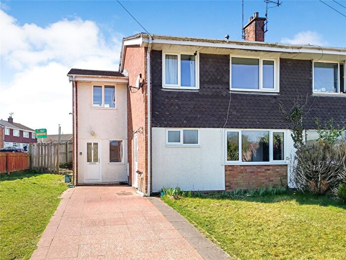 4 Bedroom Semi-Detached House For Sale In Oaks End Close, Gelligaer, Hengoed, Caerphilly, CF82