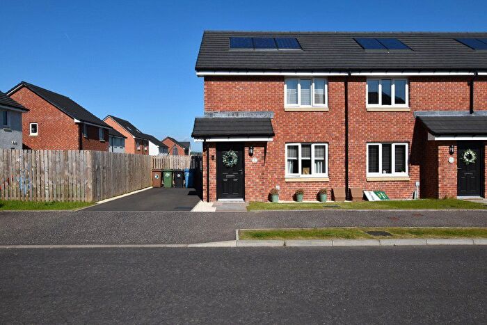 3 Bedroom End Of Terrace House For Sale In Barskiven Circle, Paisley, Renfrewshire, PA1
