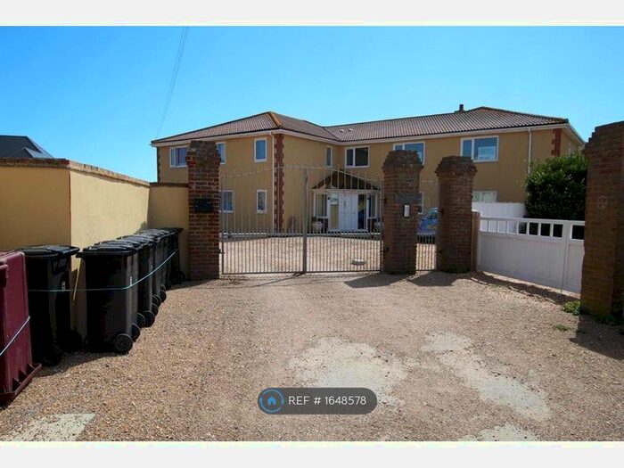 2 Bedroom Flat To Rent In Bill Point House, Selsey, Chichester, PO20