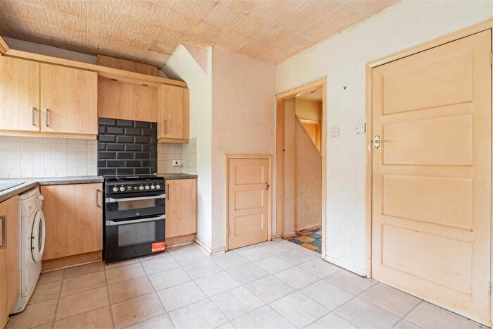 3 Bedroom Terraced House For Sale In Bannister Drive, Leyland, PR25