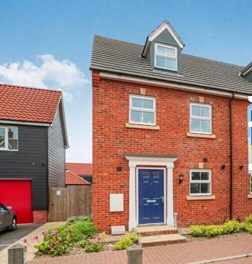 3 Bedroom Semi Detached House To Rent In Mortimer Road, Bury St Edmunds, Suffolk, IP32