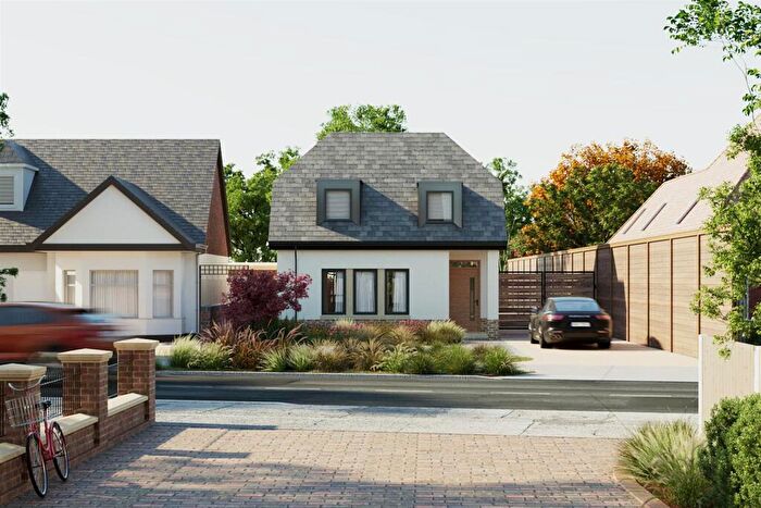 4 Bedroom Detached House For Sale In Tippendell Lane, Chiswell Green, St. Albans, AL2
