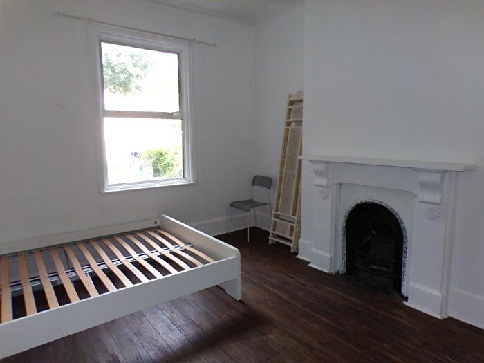 Studio To Rent In Reighton Road, London, E5