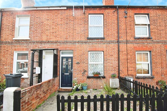 2 Bedroom Terraced House For Sale In Sherwood Street, Reading, RG30