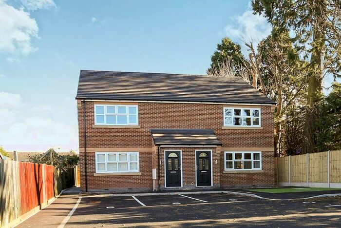 2 Bedroom Flat To Rent In Avon Drive, Whetstone, Leicester, LE8