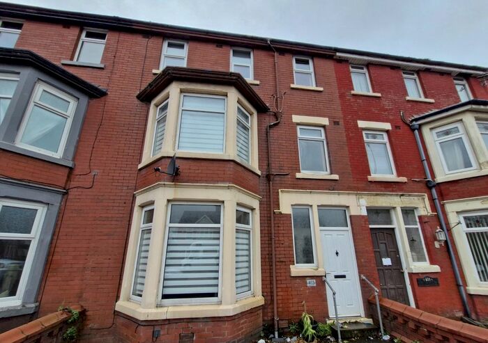 9 Bedroom Terraced House To Rent In Central Drive, Blackpool, FY1
