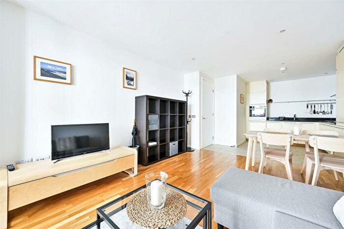 1 Bedroom Apartment To Rent In Hosier Lane, West Smithfield, London, EC1A