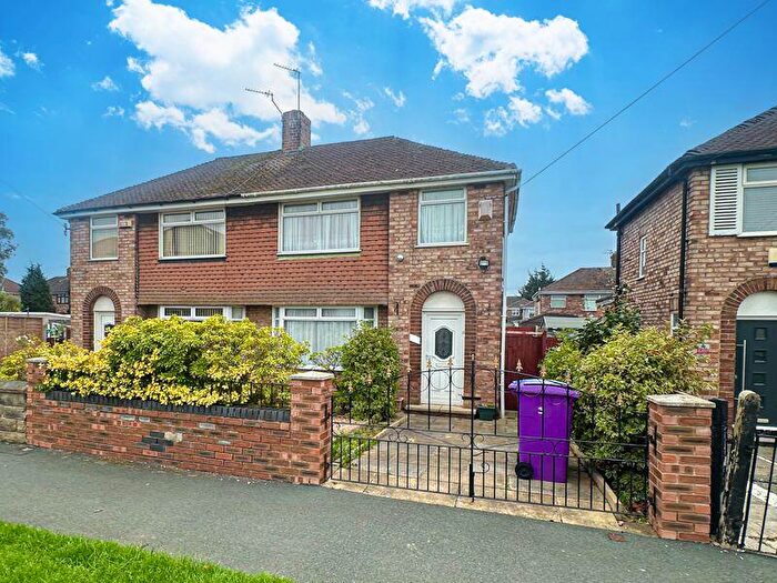 3 Bedroom Semi-Detached House For Sale In Leafield Road, Hunts Cross, Liverpool, L25
