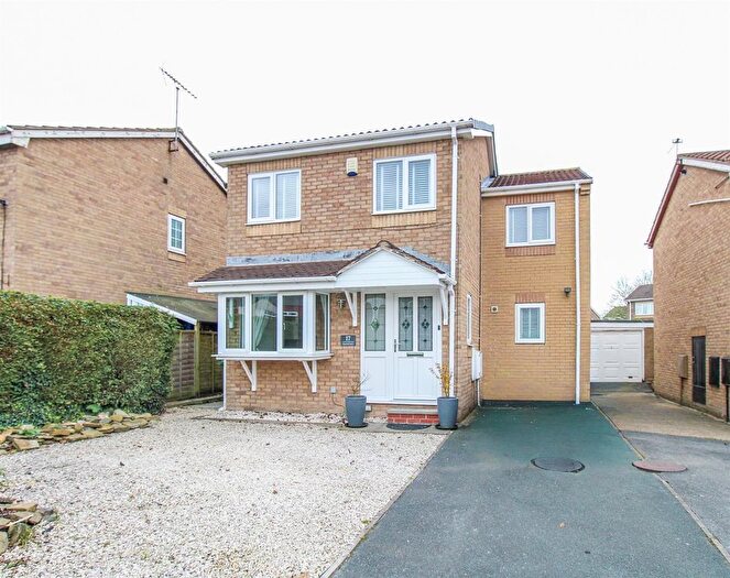 3 Bedroom Detached House For Sale In Agincourt Drive, Normanton, WF6