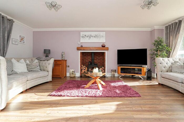 4 Bedroom Detached House For Sale In Hall Place, Hoath, CT3