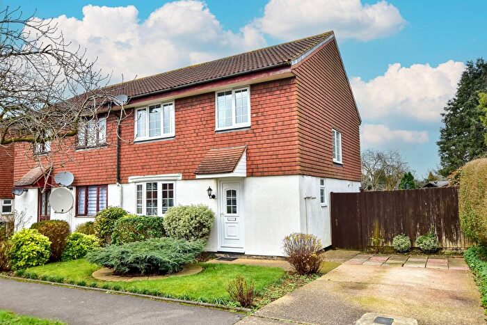 3 Bedroom Semi-Detached House To Rent In Scottswood Road, Bushey, WD23