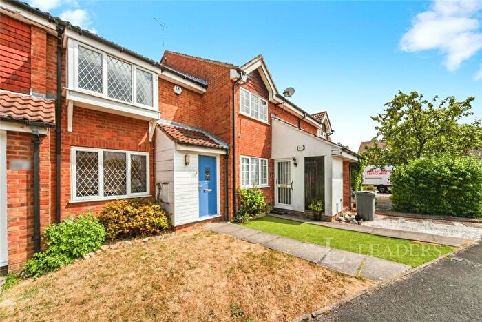 2 Bedroom Terraced House For Sale In Claverley Green, Luton, Bedfordshire, LU2