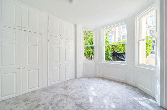 2 Bedroom Apartment For Sale In Winchester Road, London, NW3