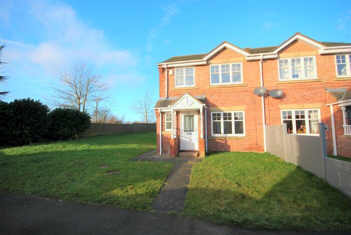 3 Bedroom Semi-Detached House To Rent In Paddock Hill, Malton, YO17