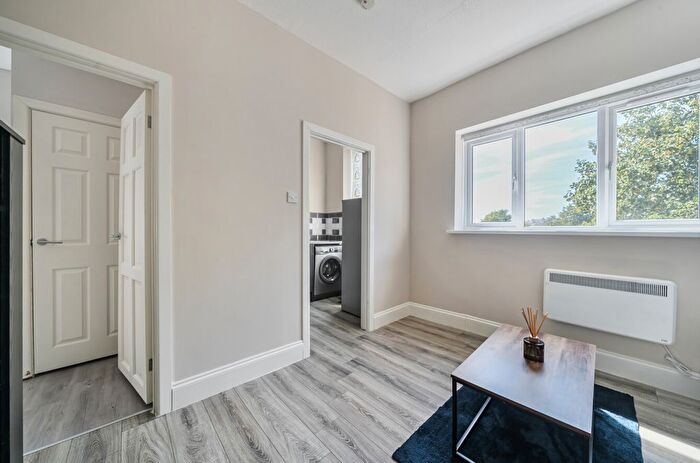 1 Bedroom Flat To Rent In Westridge Road, Southampton, Hampshire, SO17