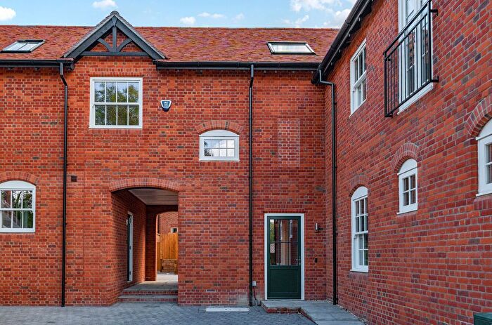 1 Bedroom Flat For Sale In Embley Lane, East Wellow, Romsey, Hampshire, SO51
