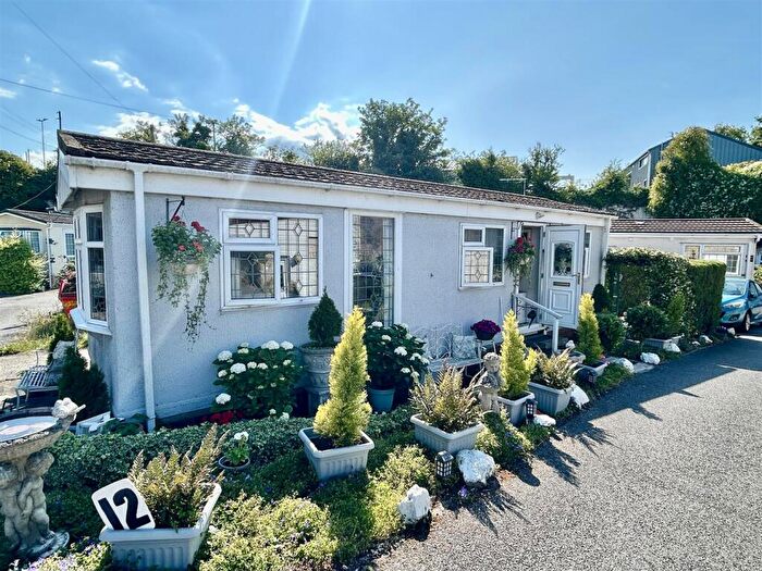 1 Bedroom Park Home For Sale In Mount Pleasant, Minster, Ramsgate, CT12