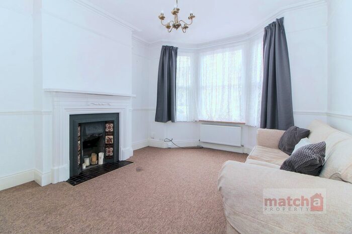 1 Bedroom Flat To Rent In Murray Road, Ealing, London, W5