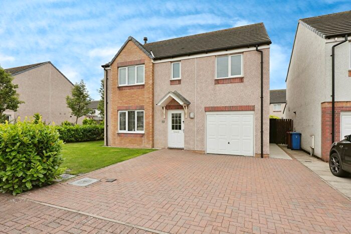 4 Bedroom Detached House For Sale In Calaiswood Crescent, Dunfermline, KY11