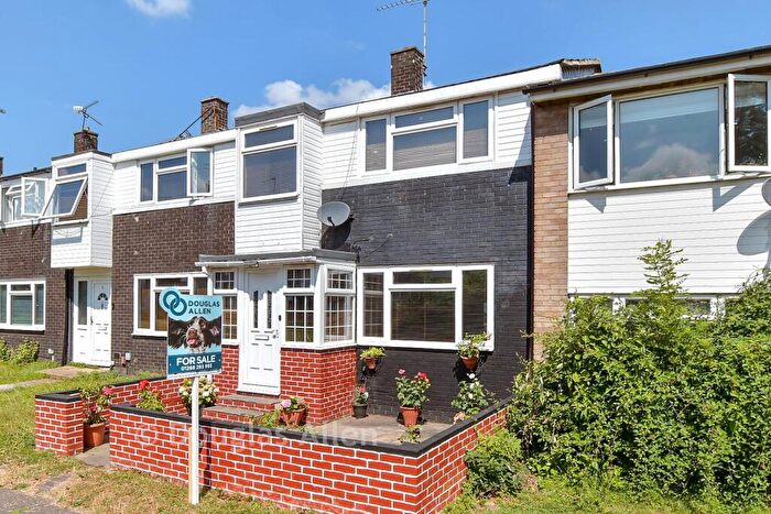 3 Bedroom Terraced House For Sale In Shepeshall, Basildon, Essex, SS15