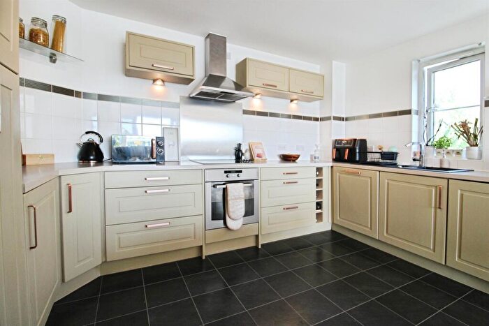 2 Bedroom Apartment To Rent In Jim Driscoll Way, Cardiff, CF11