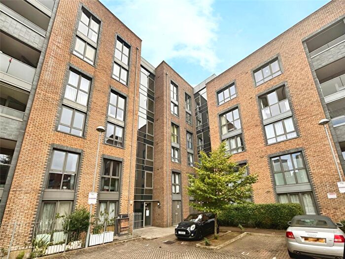 2 Bedroom Flat For Sale In Silwood Street, London, SE16