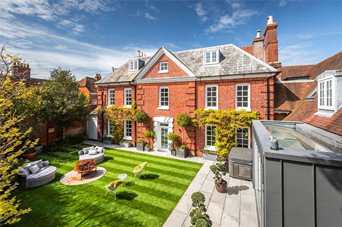 10 Bedroom Detached House To Rent In St. Thomas Street, Lymington, Hampshire, SO41