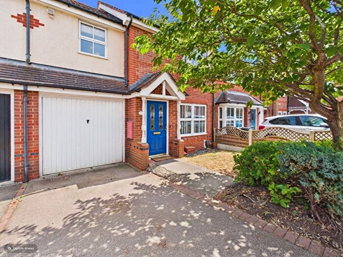 3 Bedroom Terraced House For Sale In Water Mill Crescent, Walmley, Sutton Coldfield, B76