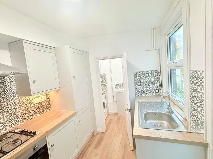 2 Bedroom Terraced House To Rent In Leslie Grove, East Croydon, Surrey, CR0