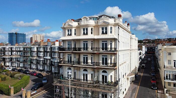 1 Bedroom Flat For Sale In Marine Parade, City Centre, Brighton, BN2