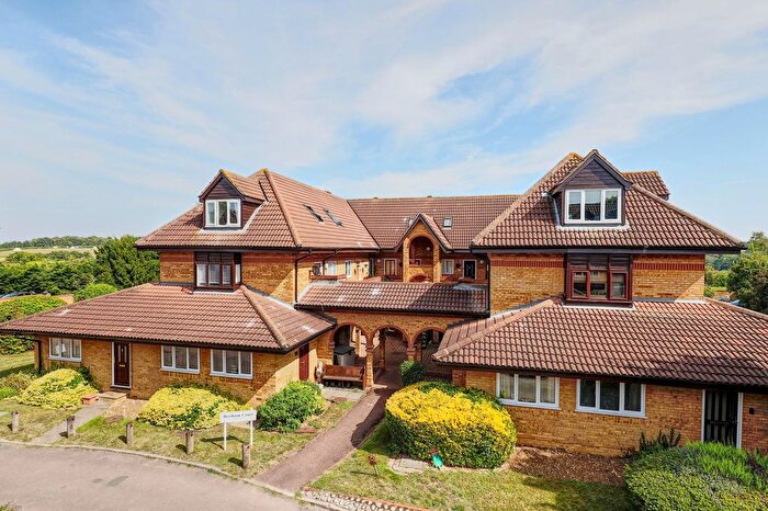 1 Bedroom Maisonette For Sale In Crouchfields, Chapmore End, SG12