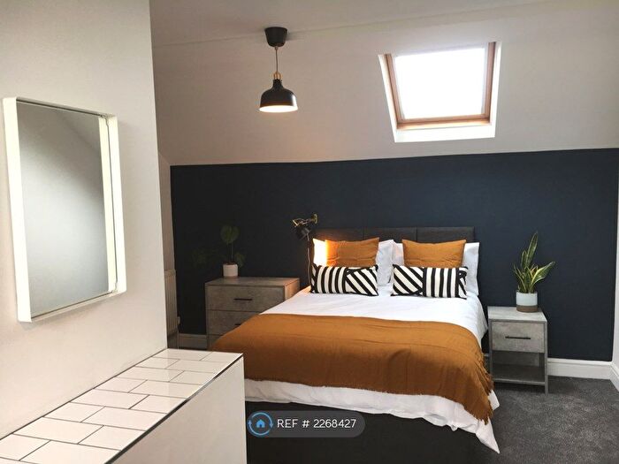 5 Bedroom Terraced House To Rent In Jubilee Drive, Liverpool, L7