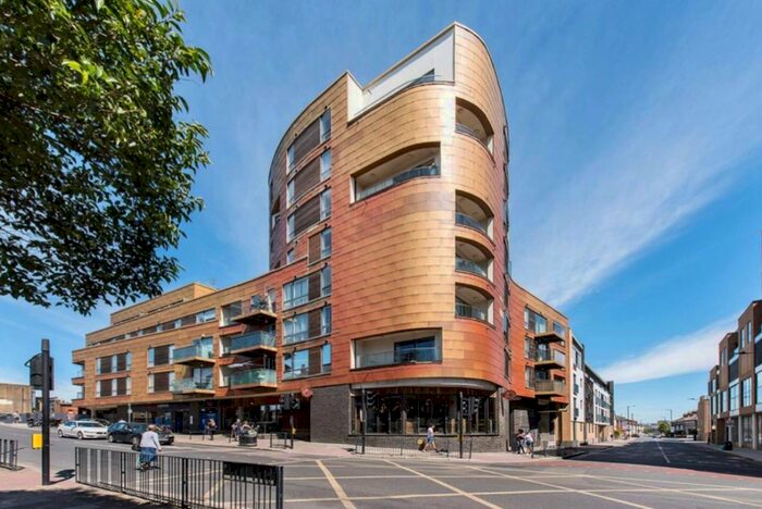 2 Bedroom Flat For Sale In Chamberlayne Road, London, NW10