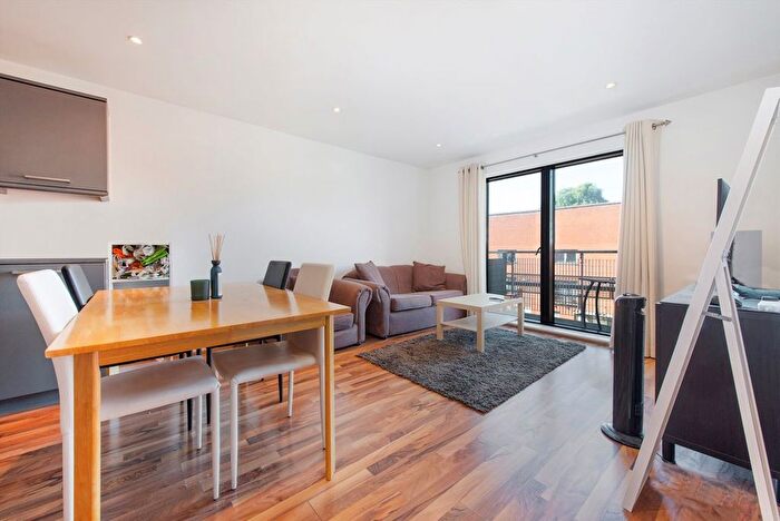 2 Bedroom Flat For Sale In Kings Quarter Apartments, London, N1