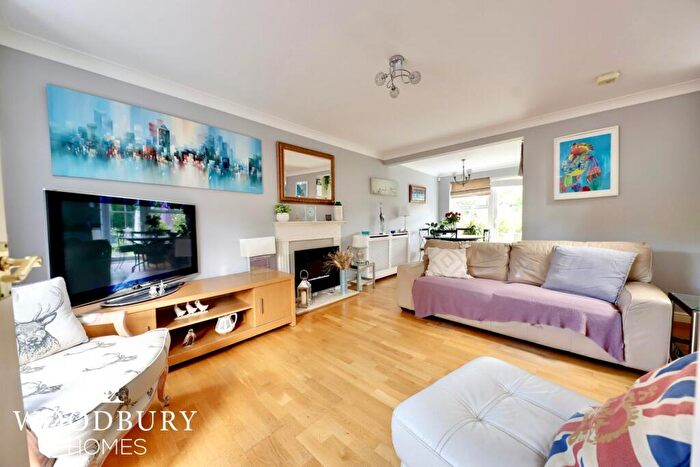 2 Bedroom End Of Terrace House To Rent In Roding Gardens, Loughton, IG10