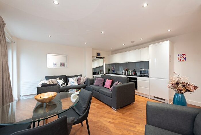 1 Bedroom Flat To Rent In Lawn Road, London, NW3