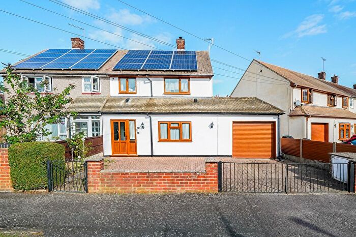 3 Bedroom Semi Detached House For Sale In Charlbury Crescent, Romford, RM3
