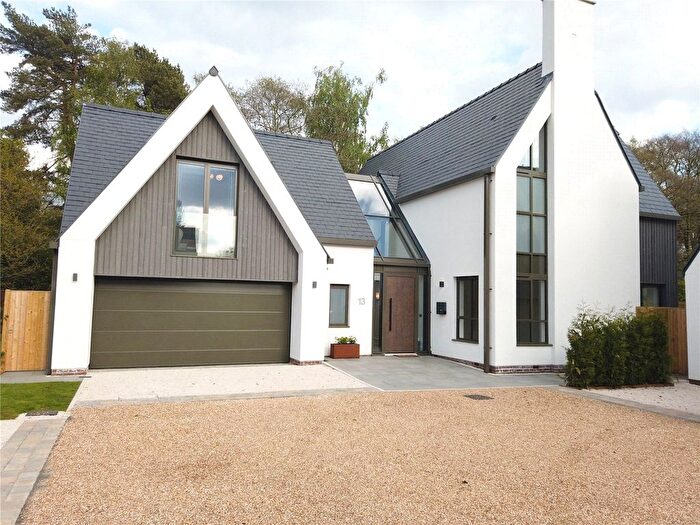 4 Bedroom Detached House To Rent In Lowood Place, Wilmslow, Cheshire, SK9