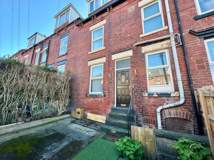 3 Bedroom Terraced House To Rent In Bexley Grove, Leeds, LS8