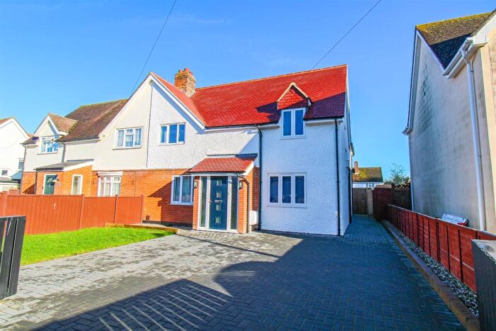 4 Bedroom Semi-Detached House To Rent In Hillside, Harlow, CM17