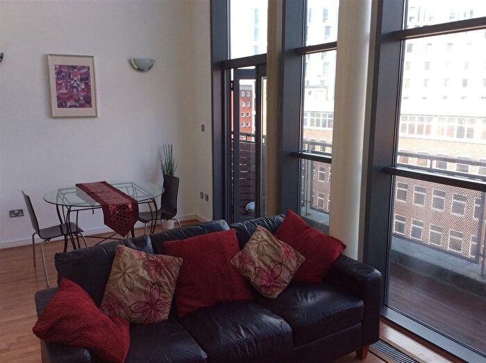 2 Bedroom Flat To Rent In Hatton Garden, Liverpool, L3