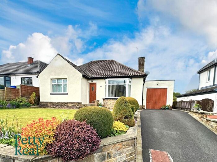 2 Bedroom Detached Bungalow For Sale In Wheatley Lane Road, Barrowford, BB9