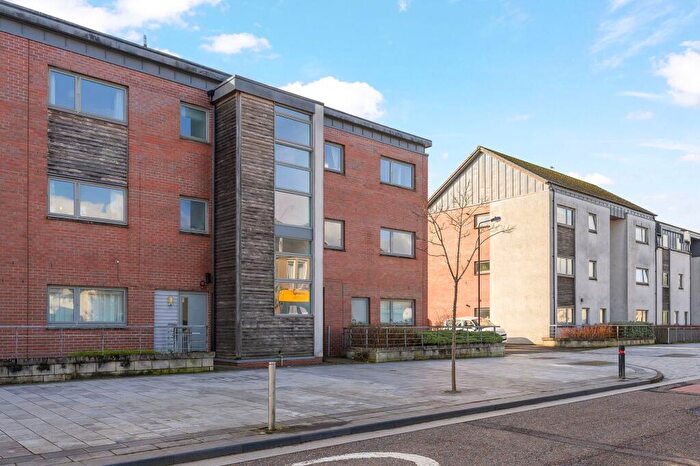2 Bedroom Flat For Sale In Drip Road, Stirling, FK8
