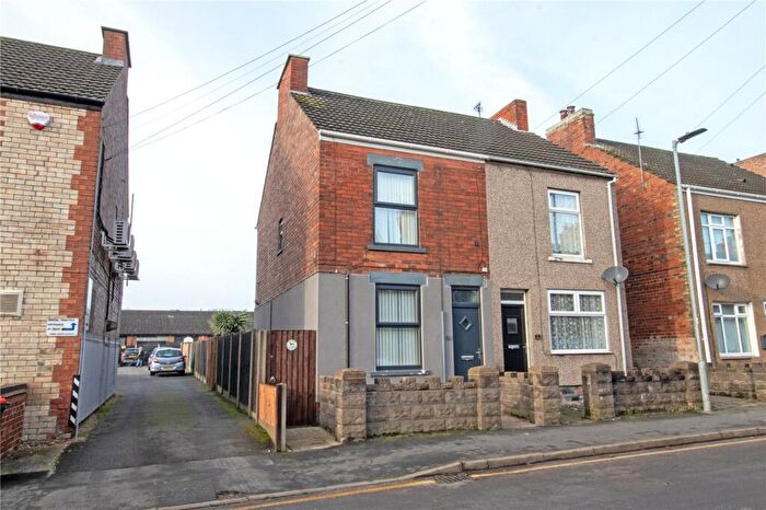 2 Bedroom Semi Detached House For Sale In Victoria Road, Scunthorpe, Lincolnshire, DN16